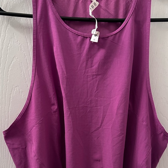 Lululemon Tank Top - Picture 3 of 4